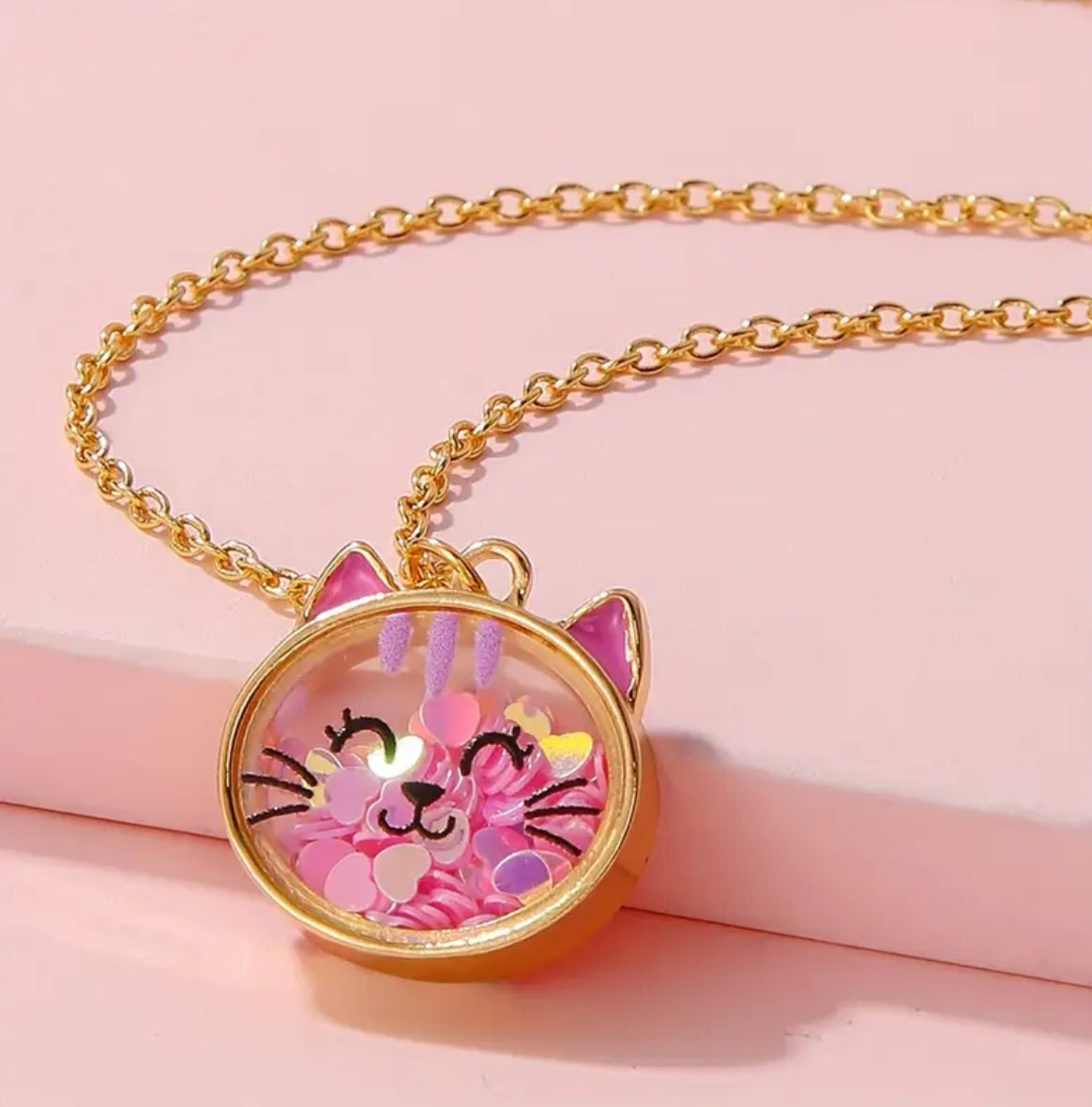 Collier chat